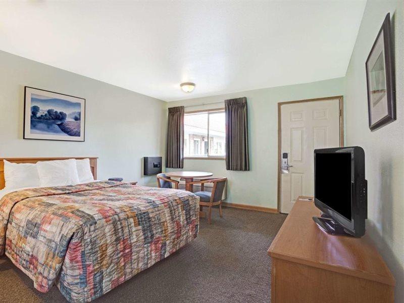 Travelodge By Wyndham Seattle North Of Downtown מראה חיצוני תמונה