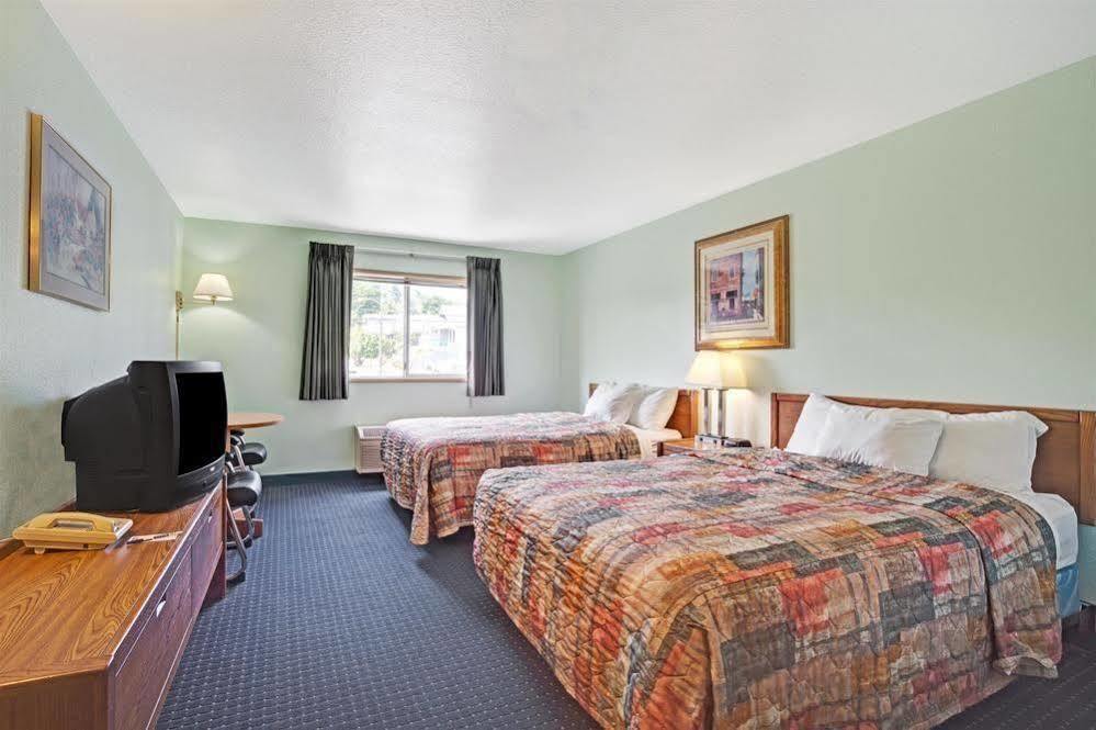 Travelodge By Wyndham Seattle North Of Downtown מראה חיצוני תמונה